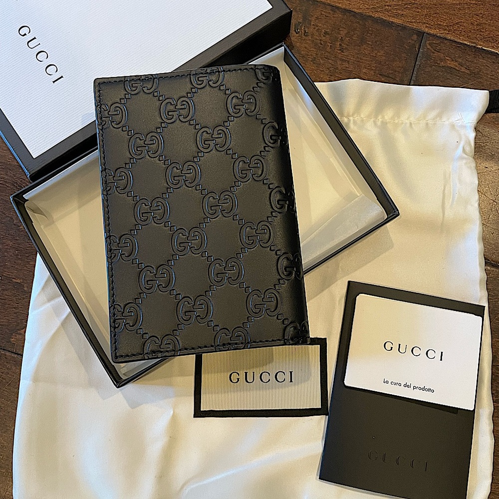 Gucci Guccissima Passport Holder
